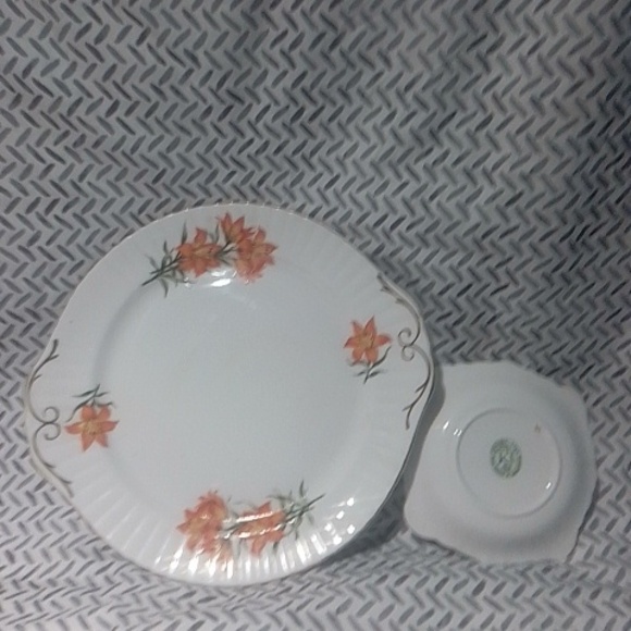 1 set tea cup with and saucers - Picture 2 of 4